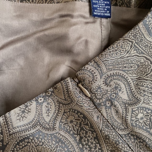 Ann Taylor Paisley Embossed Dress Pants Taupe Brown - Picture 5 of 5